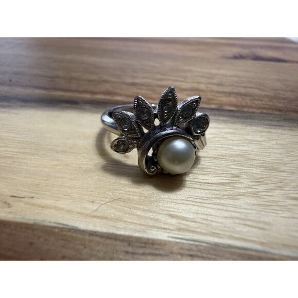 VTG Avon COCKTAIL RING Faux PEARL PAVE RHINESTONE SPRAY SZ 7.5 NOS 1970's - Picture 1 of 8